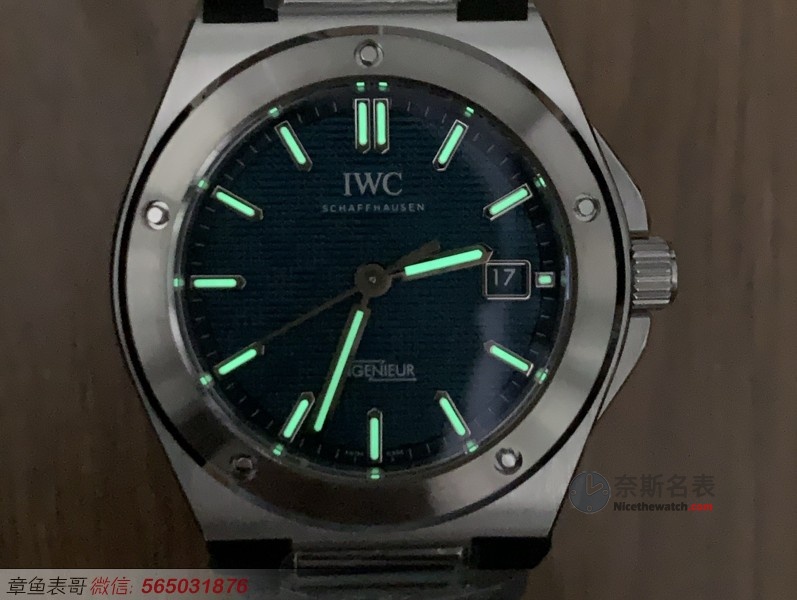 尊达遗作平替！V7厂工程师V2蓝面拆解：这抹湖水蓝比AP更毒？ | 奈斯探表