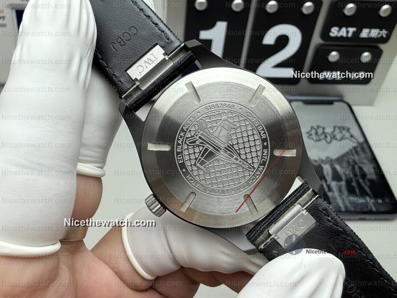 夜光炸裂！M+厂黑桃A飞行员V3实测曝光，整盘发光像科幻战表？ | 奈斯探表