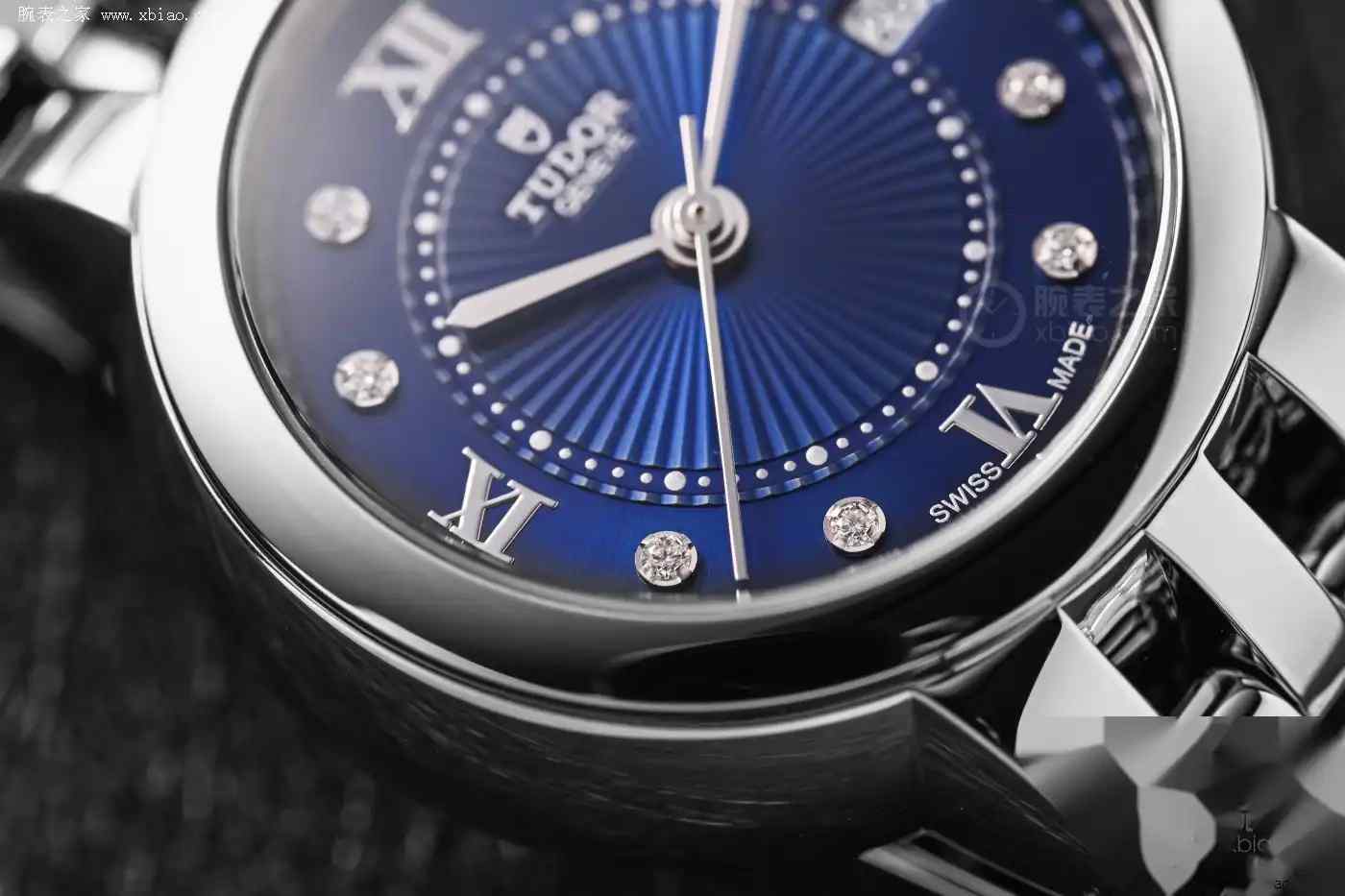 帝舵蓝玫瑰女表首发！28500元硬刚卡地亚，细节美到窒息！ | 奈斯探表