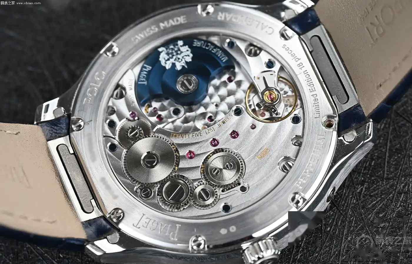 宝石盘面配万年历！伯爵Polo超薄腕表登场，每款表盘皆独一无二 | 奈斯探表