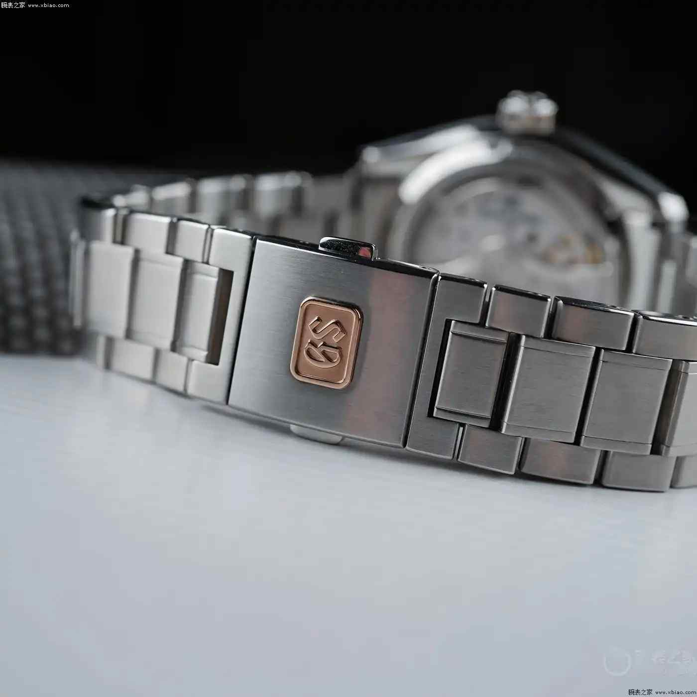 仅1300枚！冠蓝狮Evolution 9系列冰紫表盘腕表，奢华白钢打造！ | 奈斯探表