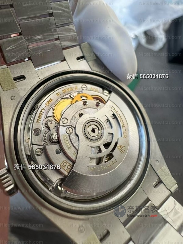 复刻表圈“王炸”组合亮相！VS厂开心果绿恒动+蓝面DD，看完谁还去专柜排队？ | 奈斯探表