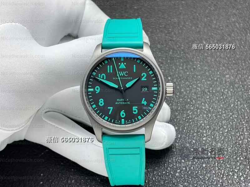 别再买普通小马克！M+厂V3马石油绿特别版细节炸裂，夜光+油印+降噪机芯全配齐！ | 奈斯探表