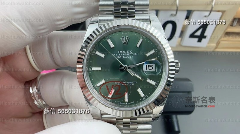 戴上它，没人看得出是复刻！VS厂薄荷绿日志深度实测，丹东3235机芯真香警告！ | 奈斯探表