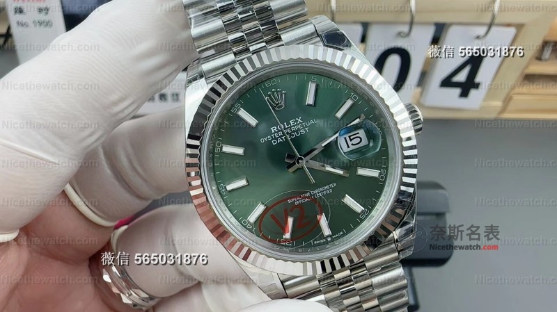 戴上它，没人看得出是复刻！VS厂薄荷绿日志深度实测，丹东3235机芯真香警告！ | 奈斯探表