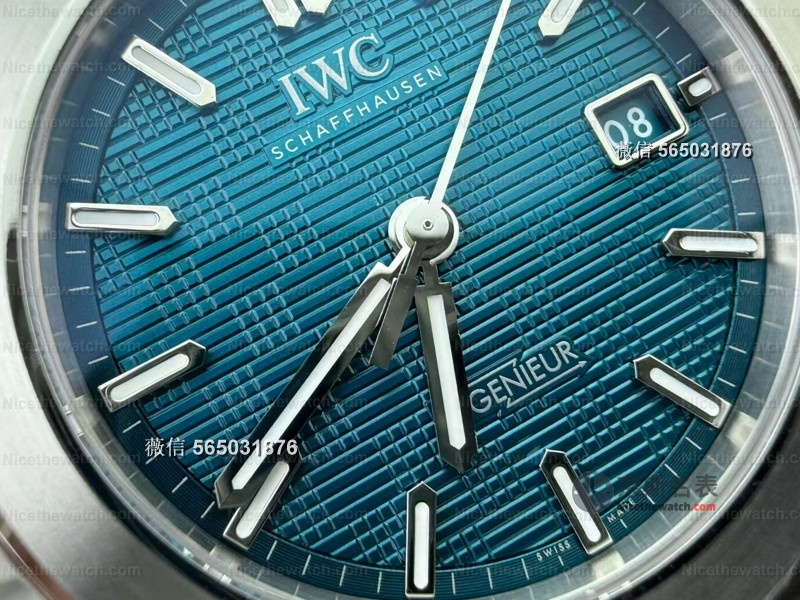 3K内也能戴出“硬汉范儿”？V7厂万国工程师绿面腕表深度实测，性价比炸裂！ | 奈斯探表