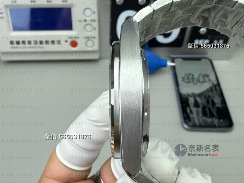 3K内也能戴出“硬汉范儿”？V7厂万国工程师绿面腕表深度实测，性价比炸裂！ | 奈斯探表