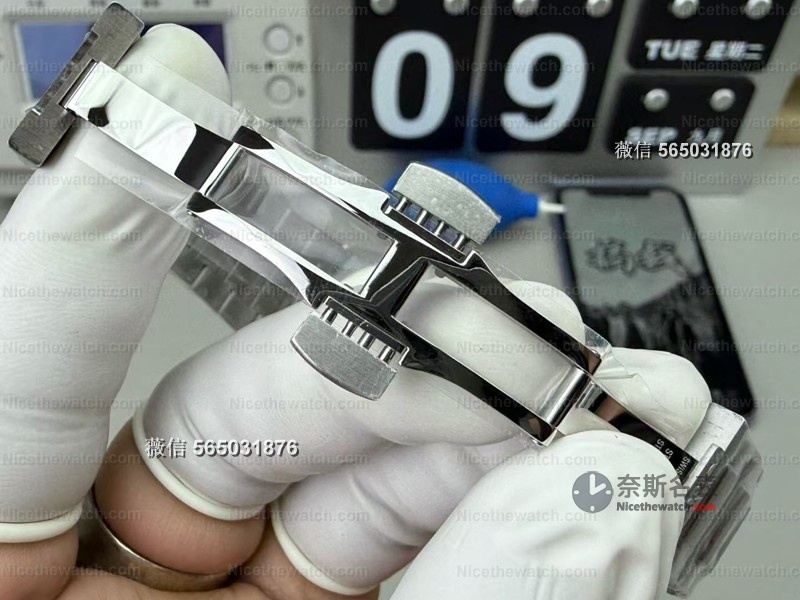 3K内也能戴出“硬汉范儿”？V7厂万国工程师绿面腕表深度实测，性价比炸裂！ | 奈斯探表