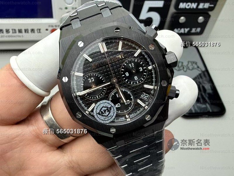 【2025硬核升级】APS皇家橡树26240 V2无卡度一体机实测！飞返计时+全黑陶瓷，机械控看完直呼过瘾！ | 奈斯探表