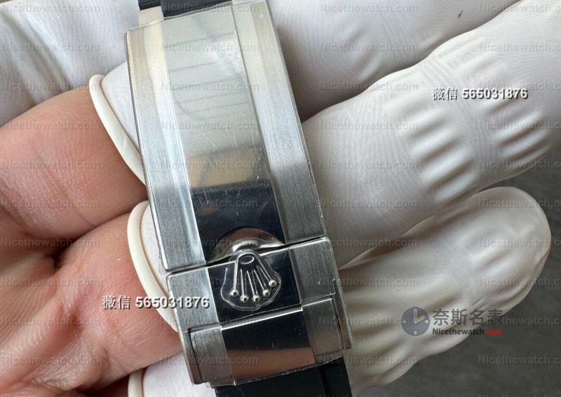 VS厂迪通拿丹东4131深度实测：走时稳、计时准、颜值炸，复刻表里的“六边形战士”！ | 奈斯探表