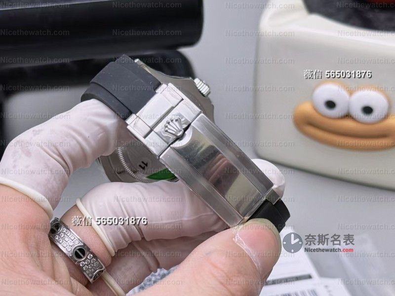 148克沉稳质感！VS厂白金游艇V3配重版实测：3235机芯真能叫板正品？ | 奈斯探表