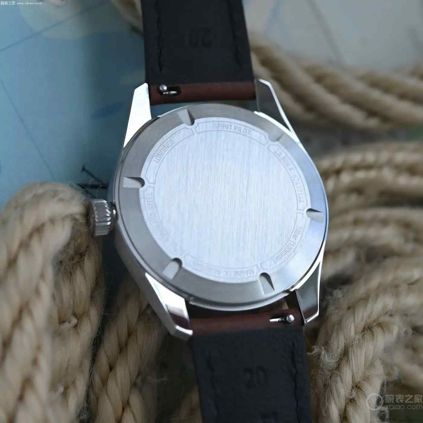 放弃欧米茄选它不后悔！深度评测浪琴新款飞返计时表，导柱轮设计性价比封神 | 奈斯探表