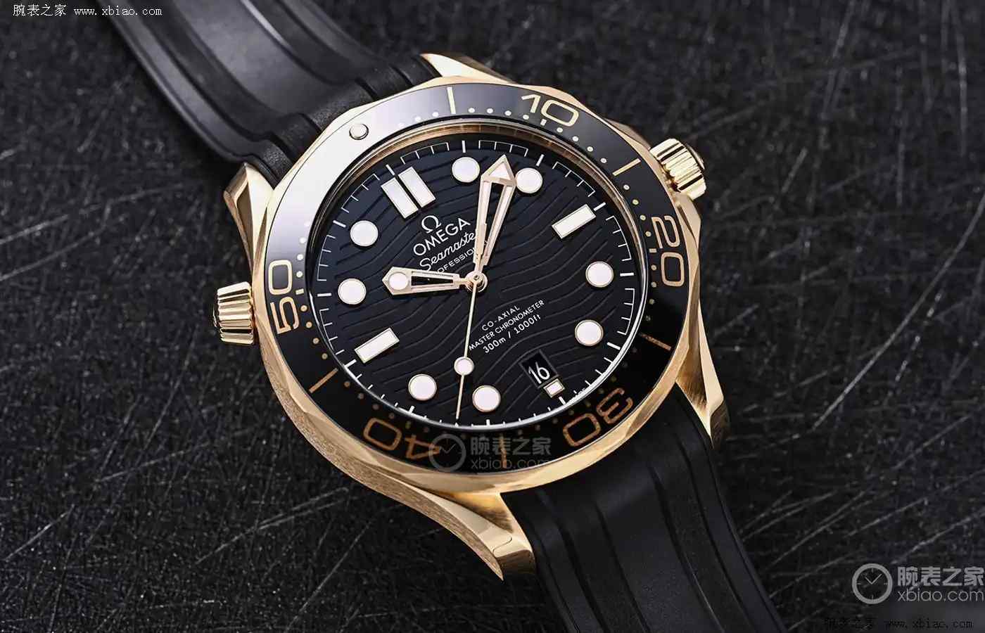 海马300和300米潜水表到底选哪个？一文看懂复古派vs007粉丝的终极对决！ | 奈斯探表