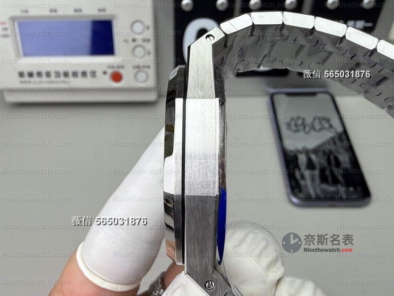 爱彼15500复刻天花板？APS厂4302一体机芯实测，细节竟逼真到这种程度！ | 奈斯探表