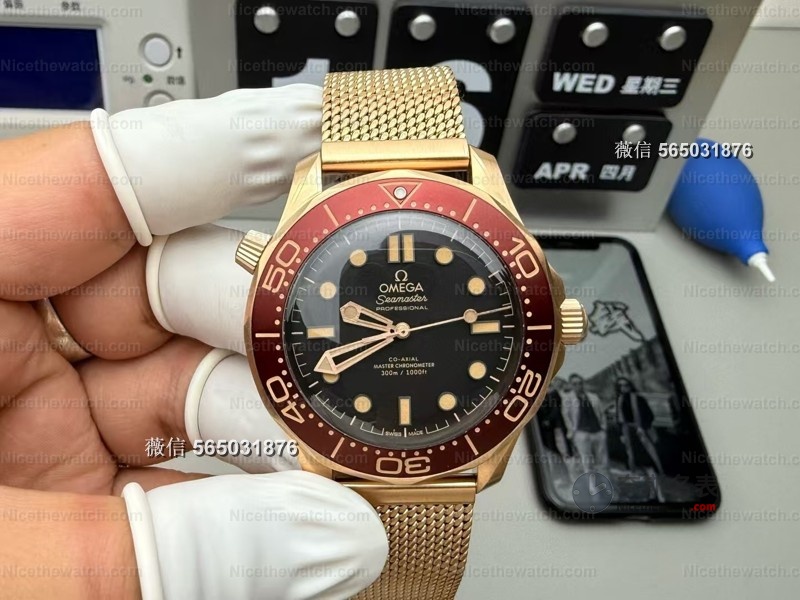 戴出包浆感！VS厂海马300青铜金搭载8806一体机芯，稳定到离谱 | 奈斯探表
