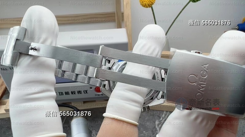 VS厂海马600推小尺寸了！39.5mm男女通吃，搭载8800一体机芯，细节能打还防水？ | 奈斯探表