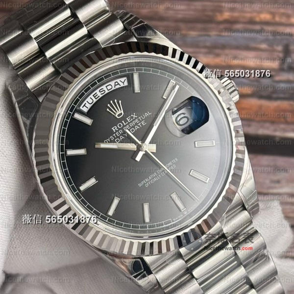 亲测VS新款配重DD星期日历型：贵得有道理，细节真的服了！ | 奈斯探表