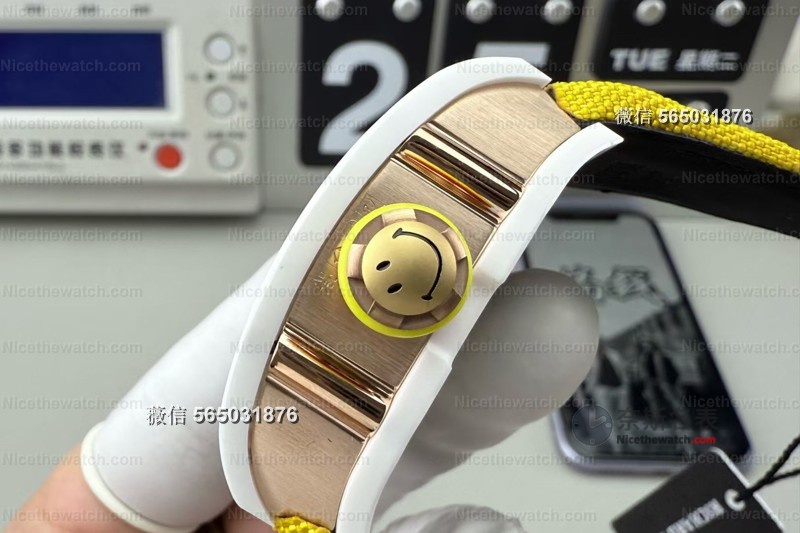 在私人钟表沙龙近距离看RM88 Smiley：这不是表，是戴在手腕上的快乐童话 | 奈斯探表
