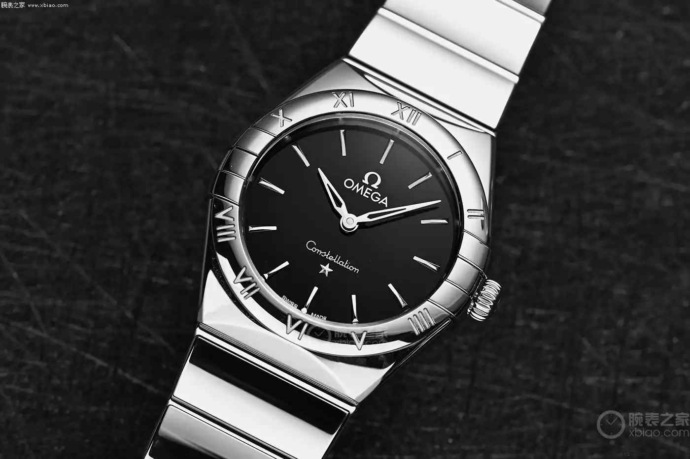 欧米茄星座三色盘新作！28毫米精钢款托爪经典，钻石圈闪到你心动 | 奈斯探表