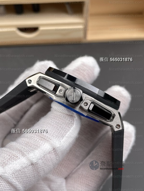 不再是改机芯！APS厂26420黑陶瓷升级4401一体芯，陶瓷圈+快拆带太香了 | 奈斯探表