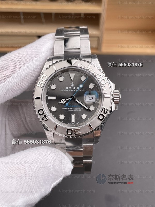 秒针蓝得刚刚好！VS灰游艇丹东3235评测：夜光饱满、圈口不割手、日历瞬跳！ | 奈斯探表