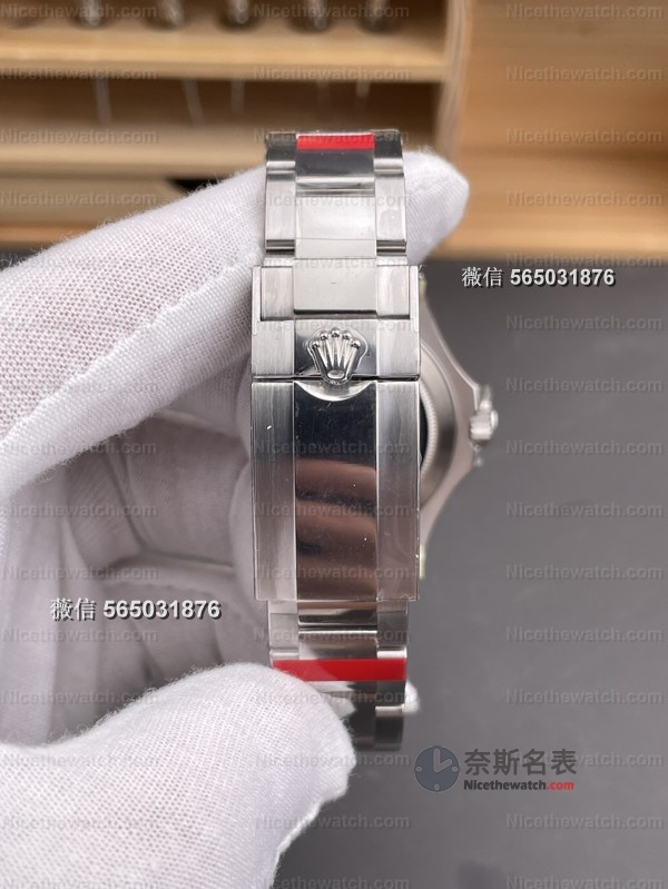 秒针蓝得刚刚好！VS灰游艇丹东3235评测：夜光饱满、圈口不割手、日历瞬跳！ | 奈斯探表