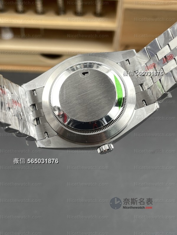 “灰钻=会赚”？VS灰钻日志深度实测：莫桑钻+丹东3235机芯，细节拉满太香了！ | 奈斯探表