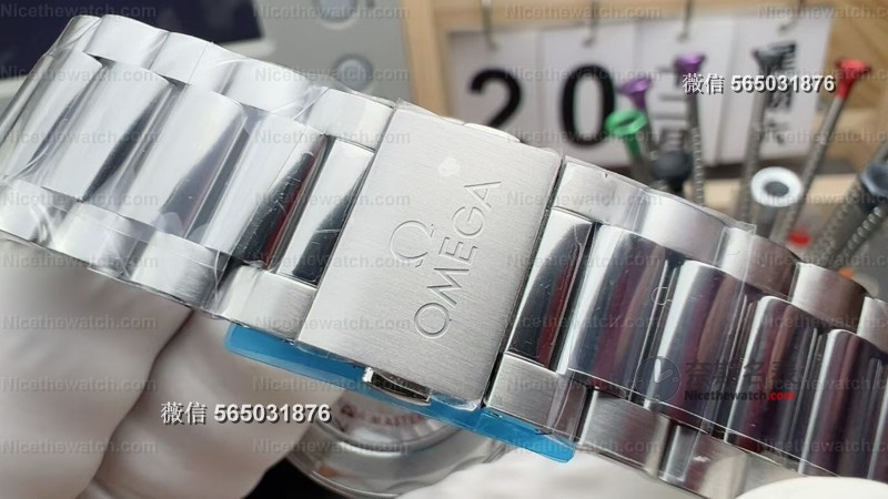 小手腕福音！VS厂欧米茄38mm黑盘海马复刻表深度评测：丹东8800机芯+54小时储能真香！ | 奈斯探表