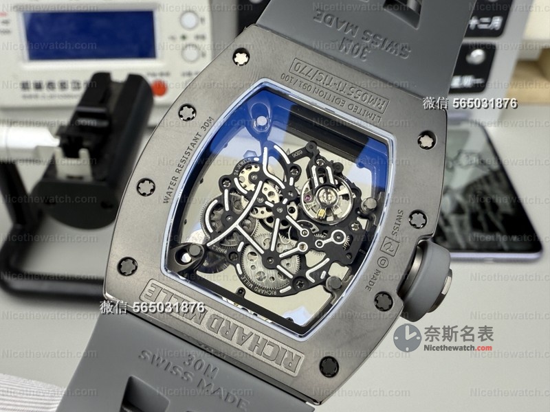 1450硬度“太空灰”上手！ZF厂RM055碳化钛表壳评测：真碳化钛+RMUL2机芯，硬核玩家闭眼 | 奈斯探表