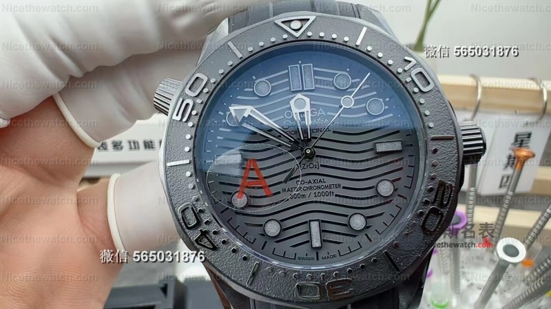 黑武士再进化！VS墨黑海马300升级8806一体机芯，暗黑美学天花板？ | 奈斯探表