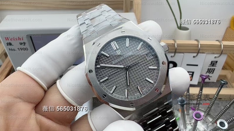 VS终于做AP了！VS新款AP橡树15500灰盘深度对比APS，谁更值得入？ | 奈斯探表