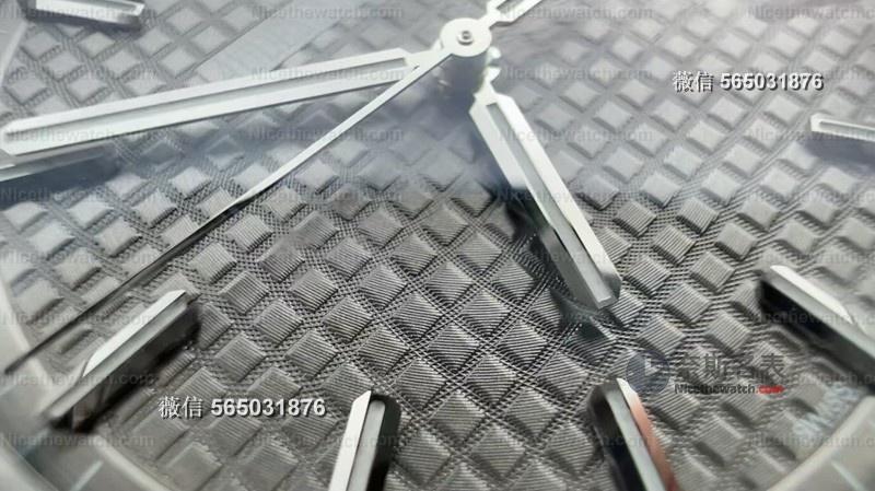 VS终于做AP了！VS新款AP橡树15500灰盘深度对比APS，谁更值得入？ | 奈斯探表