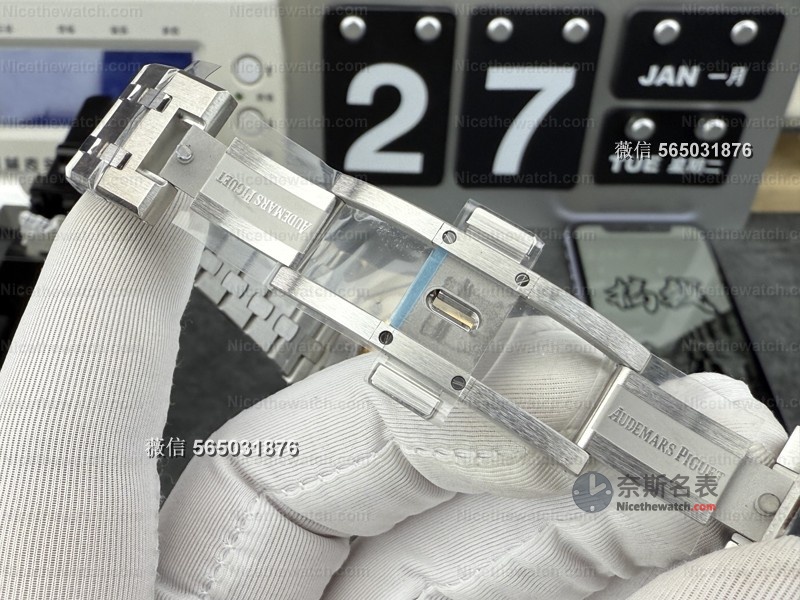 站西市场黑马！APS爱彼15500搭载4302一体机芯无卡度+配重砝码，23节表带配重精准，商务休闲两相宜 | 奈斯探表