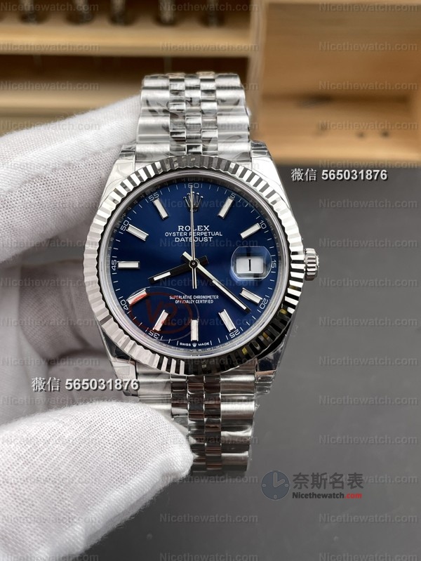 蓝盘日志终极进化！VS厂V2版41mm实测：白金狗牙圈折射绝了，丹东3235机芯细节拉满 | 奈斯探表