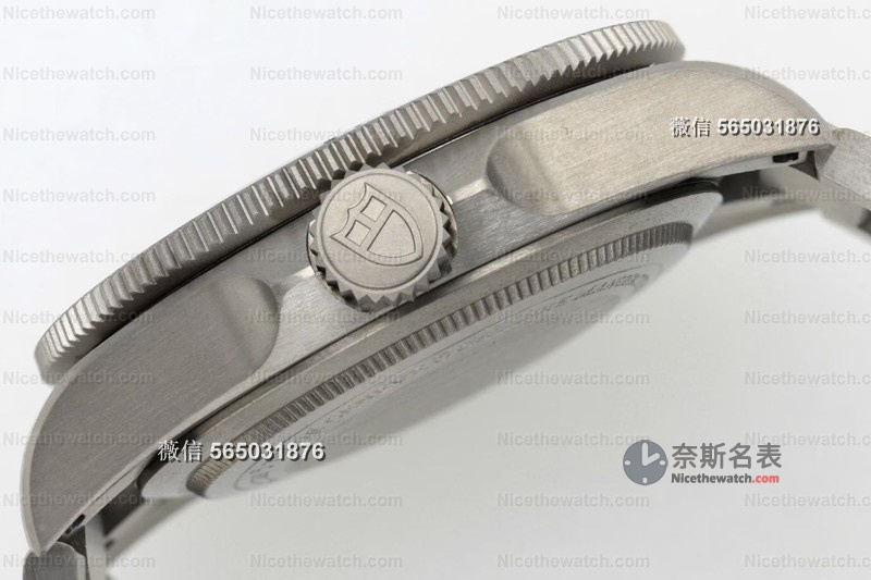 ZF 厂帝舵领潜型 M2543 评测：43mm 钛金属表壳搭配 2824 机芯，手感如何？ | 奈斯探表