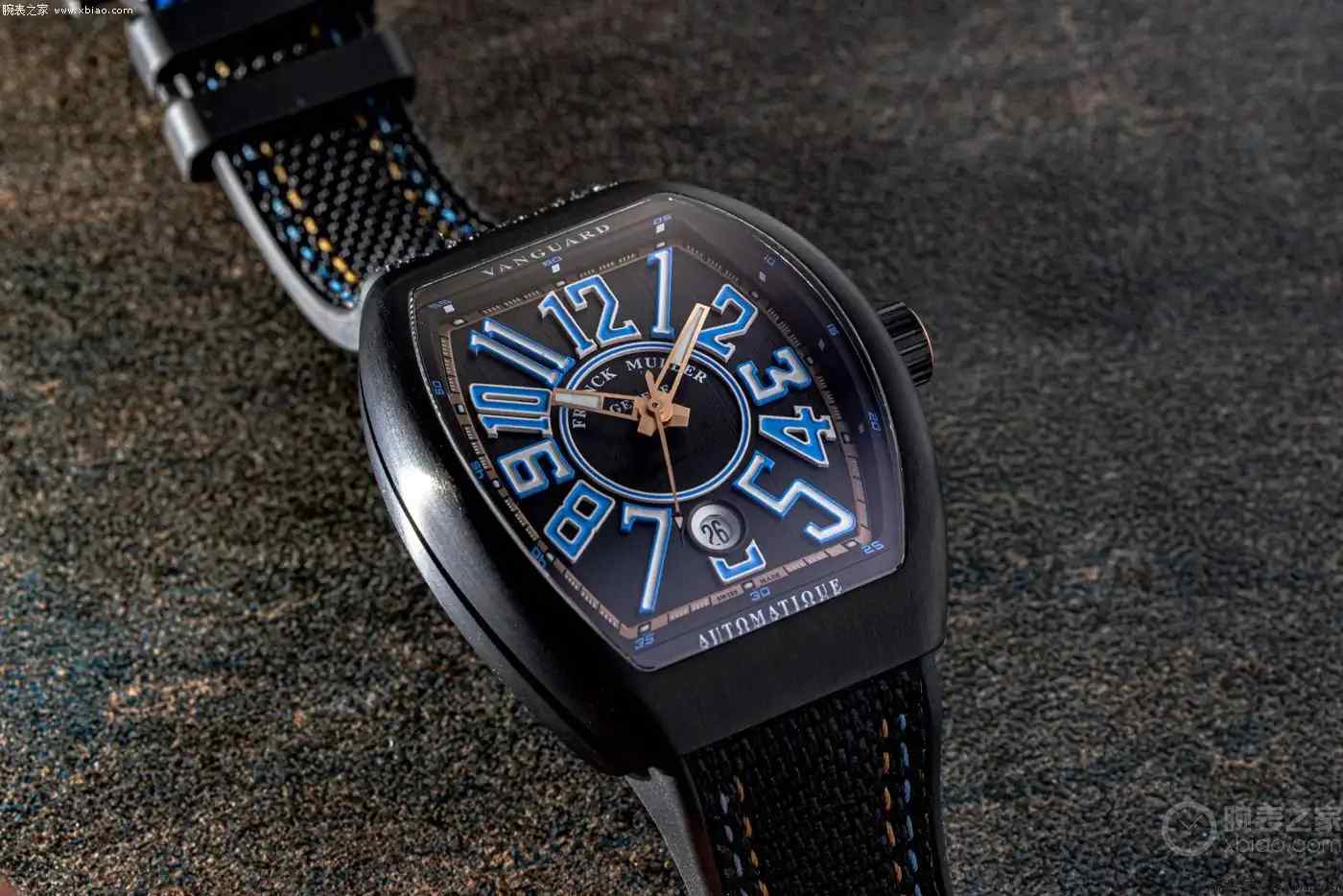 专为拉丁美洲而生！法穆兰Vanguard Sky特别版，黑色钛金属酒桶形惊艳亮相！ | 奈斯探表