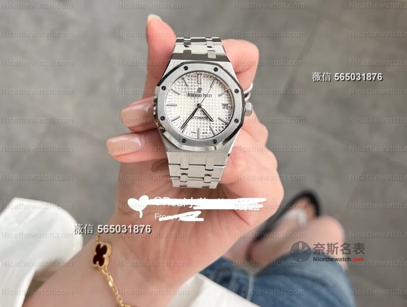 APS厂爱彼15450深度拆解：小尺寸皇家橡树，凭什么成为情侣表首??？ | 奈斯探表