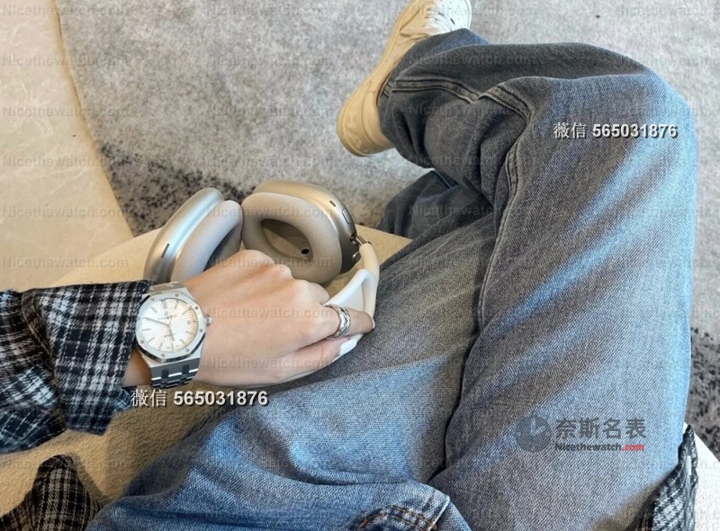 APS厂爱彼15450深度拆解：小尺寸皇家橡树，凭什么成为情侣表首??？ | 奈斯探表