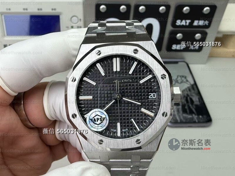 APS爱彼15510ST黑盘开箱实测：41mm钢王复刻表值不值得入？看完这篇再决定 | 奈斯探表