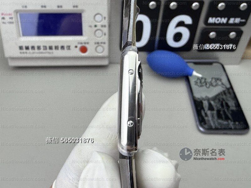 AF厂卡地亚坦克复刻表实测：方形腕表的优雅密码，细节到底能打几分？ | 奈斯探表