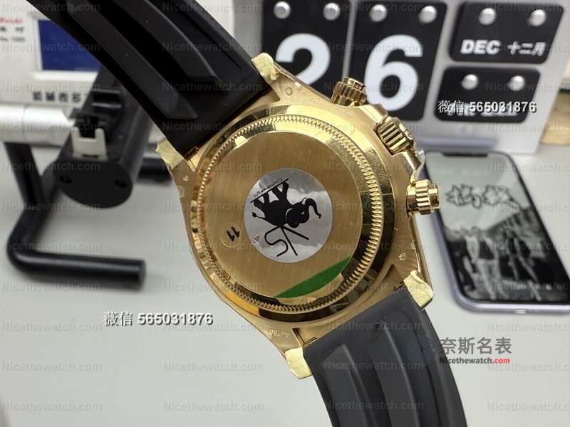 VS厂迪通拿丹东4131机芯真实评测：戴了半个月，我终于知道它为啥这么稳 | 奈斯探表