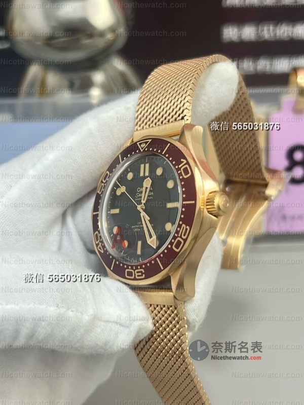 VS工厂复古青铜金海马300深度评测：丹东8806机芯+红金配色值不值得入手？ | 奈斯探表