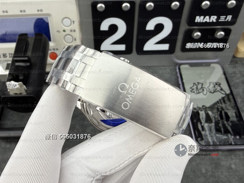 VS厂海马300 V4版上手一周：这枚"升级款"到底香不香？ | 奈斯探表