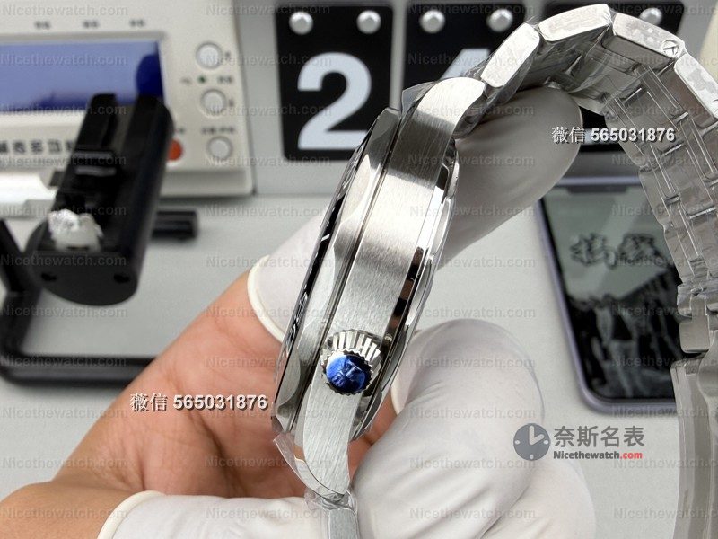 VS厂海马300米V4版，丹东8800机芯+53小时动储，这稳定性真的吊打老款！ | 奈斯探表