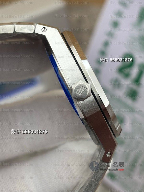 实测：ZF 厂爱彼 15500 王者归来，4302 无卡度机芯能否接棒 APS？ | 奈斯探表